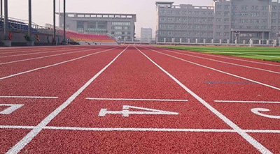 什么是透气型塑胶跑道,有哪些优点?